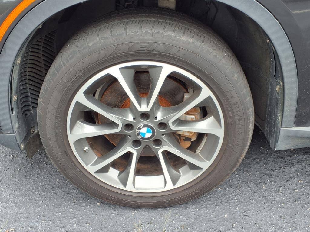 Used 2016 BMW X5 xDrive40e AWD/4WD image 12
