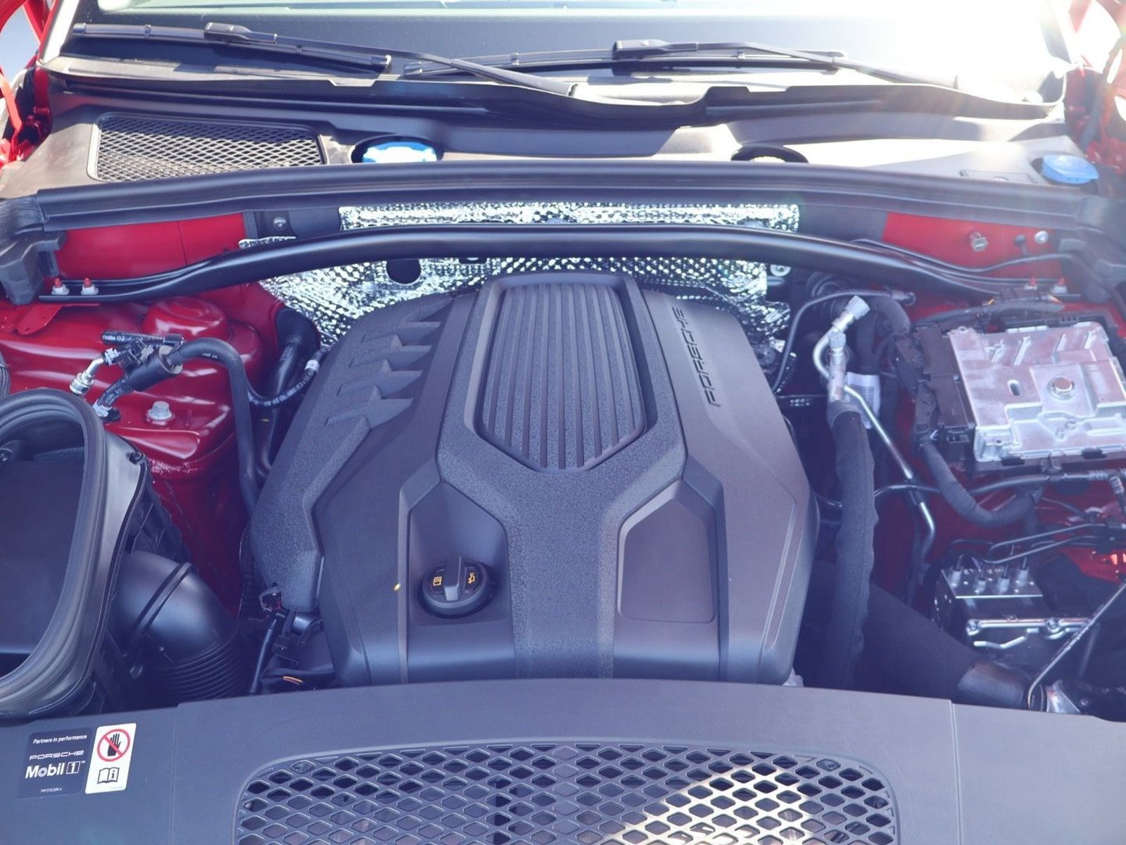 New 2026 Porsche Macan AWD/4WD image 24