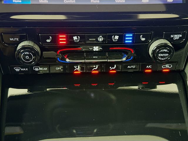 New 2025 Jeep Grand Cherokee L Overland w/ Luxury Tech Group IV image 16