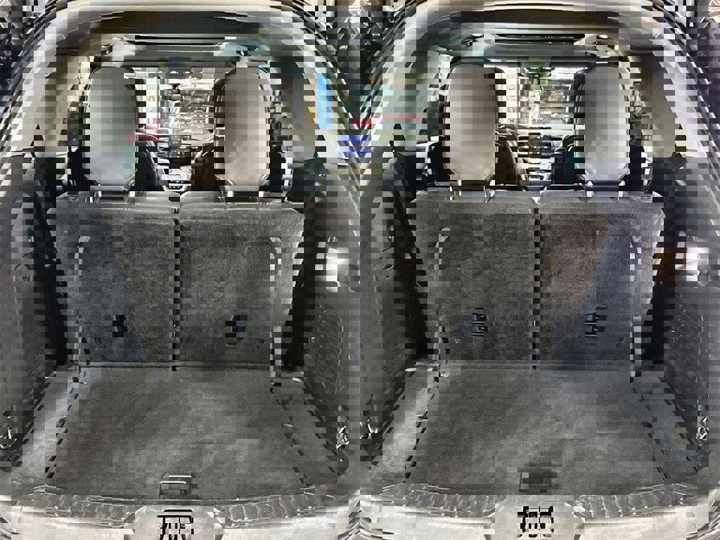 Used 2022 Ford Explorer XLT w/ Equipment Group 202A image 29