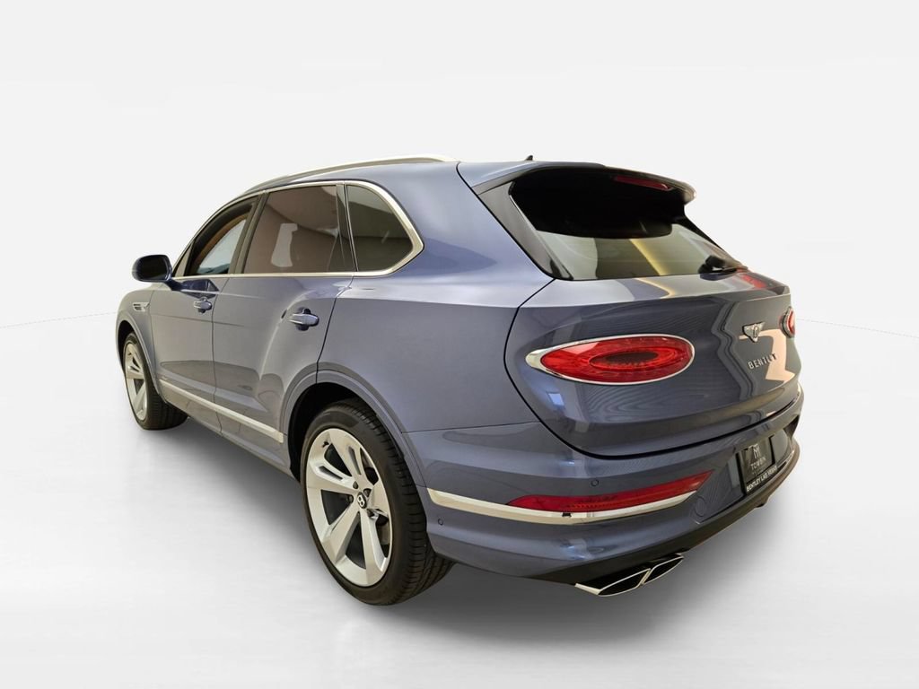 Certified 2023 Bentley Bentayga AWD/4WD image 3