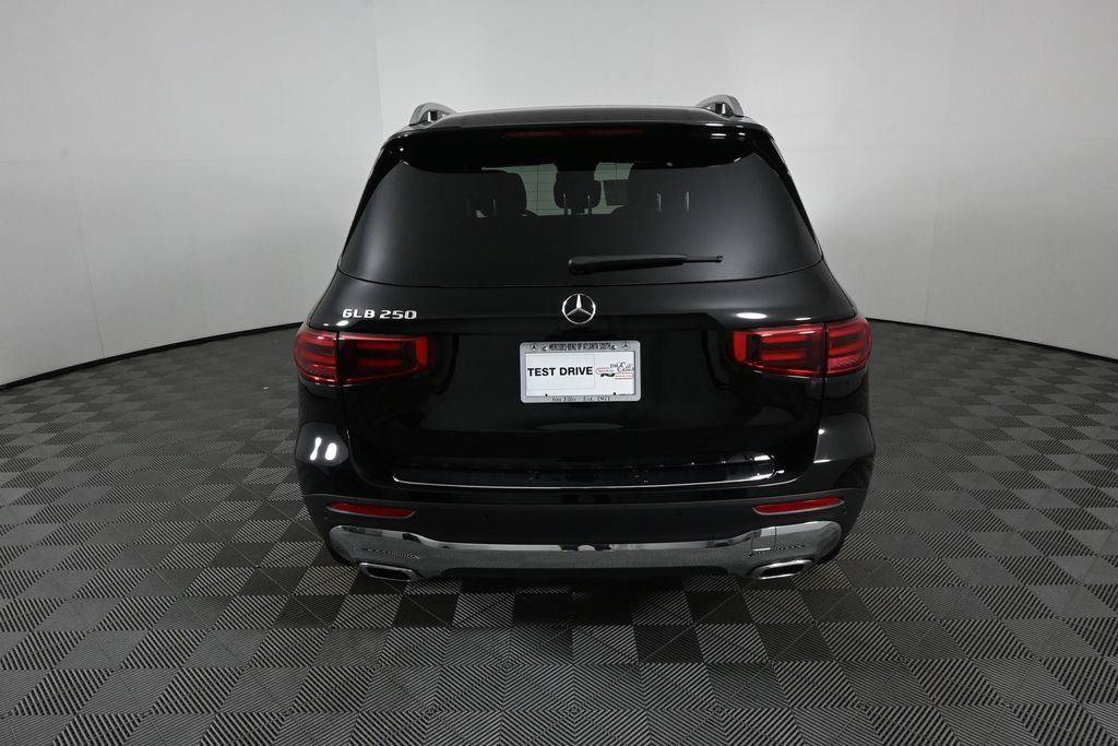 New 2026 Mercedes-Benz GLB 250 image 30