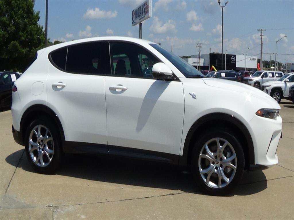 Used 2024 Dodge Hornet R/T AWD/4WD image 5