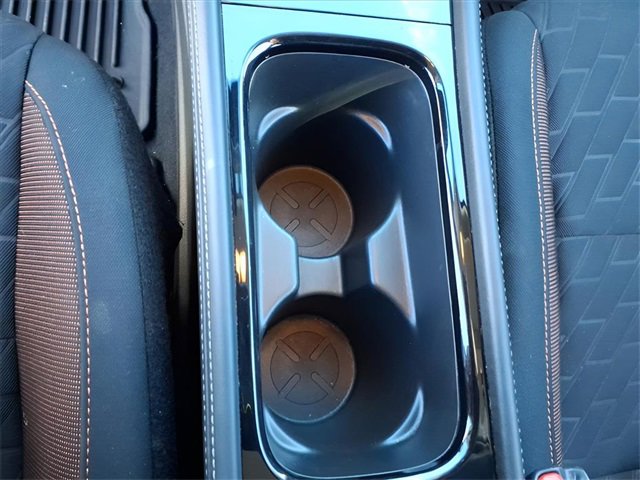 Used 2023 Nissan Kicks SR image 18