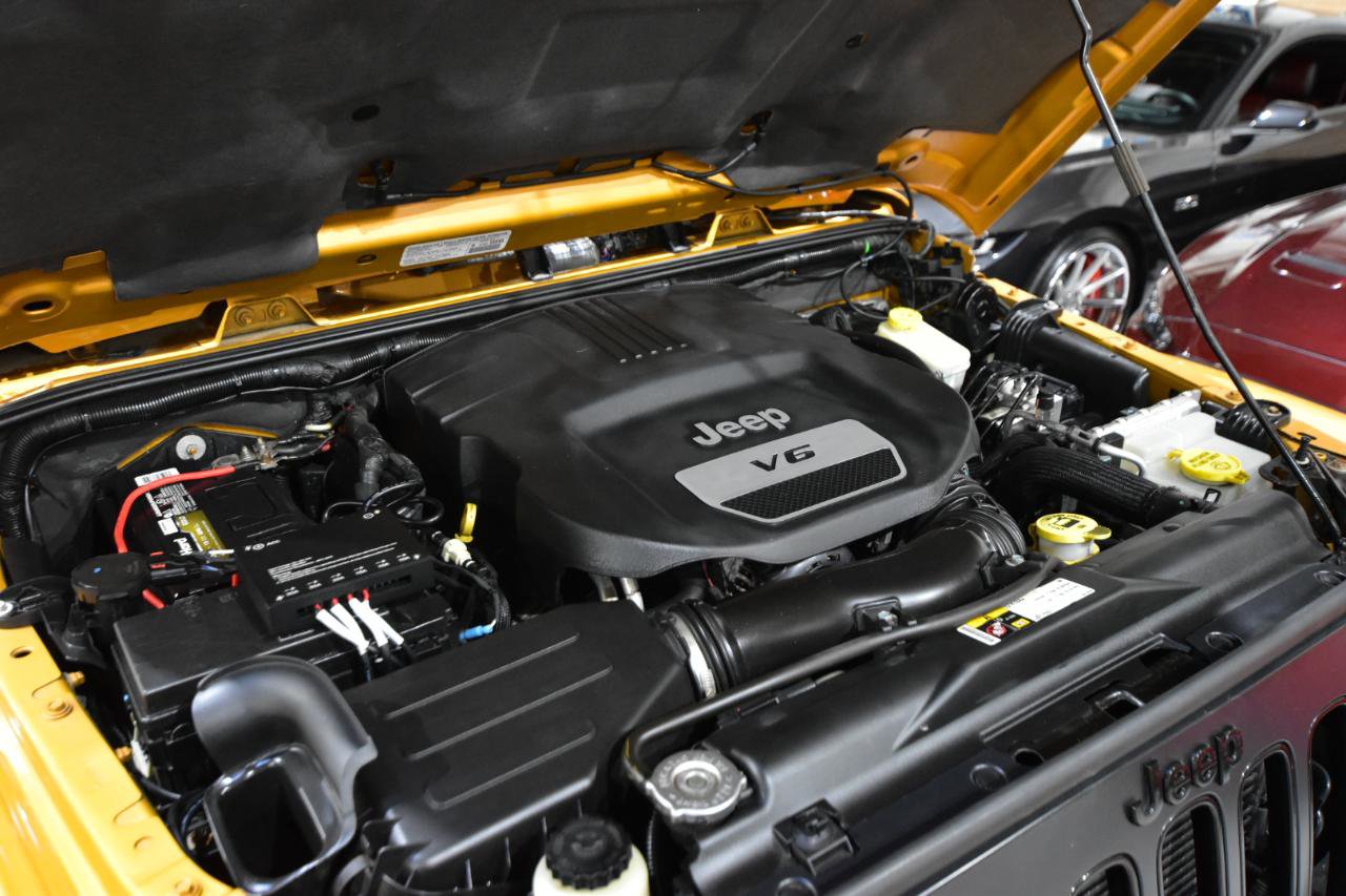 Used 2014 Jeep Wrangler Unlimited Sahara AWD/4WD image 47