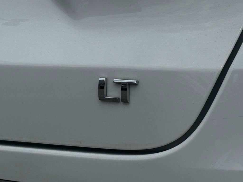 Used 2026 Chevrolet Trax LT FWD image 9
