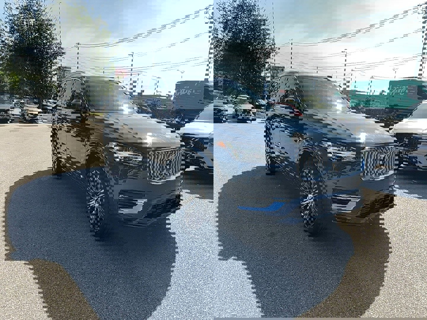 New 2025 Volvo XC90 T8 Core w/ Climate Package image 7