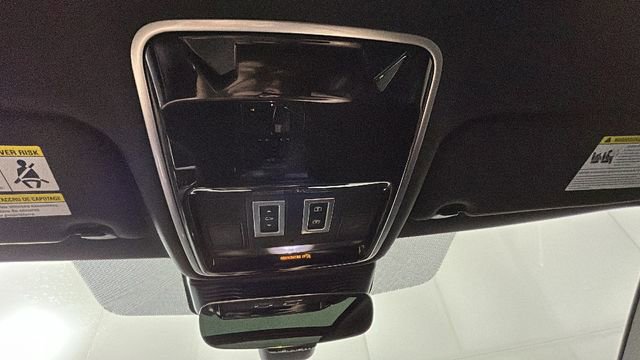 Used 2023 Land Rover Range Rover Velar R-Dynamic S AWD/4WD image 25