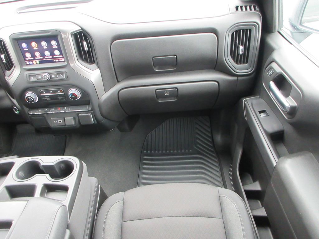 Certified 2024 Chevrolet Silverado 1500 Custom w/ Turbomax Blackout Package image 17