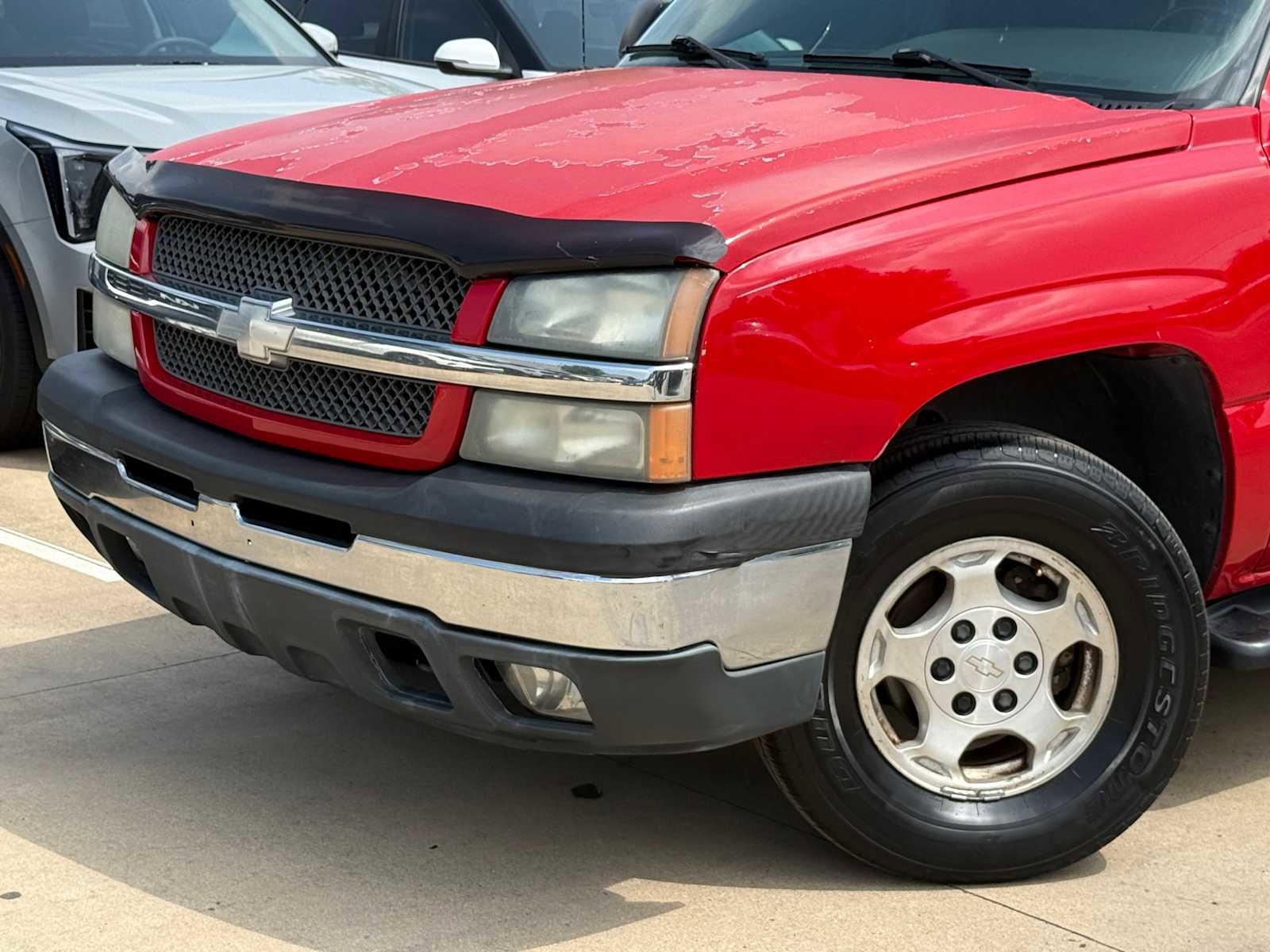 Used 2003 Chevrolet Avalanche 2WD image 2