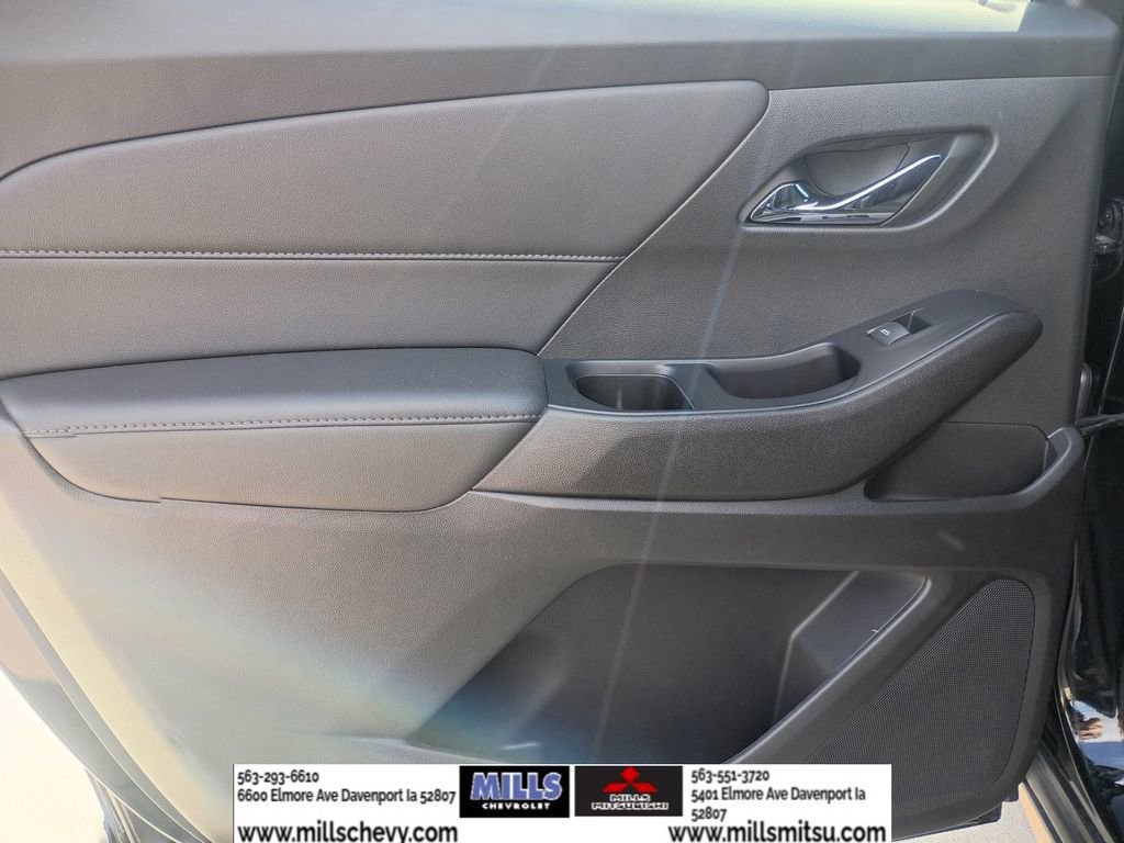 Used 2023 Chevrolet Traverse LT w/ LPO, Floor Liner Package image 11
