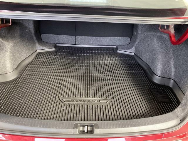 Used 2025 Toyota Corolla LE image 8