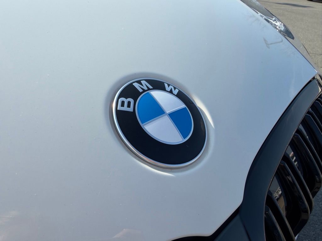 Used 2025 BMW 330i Sedan image 30