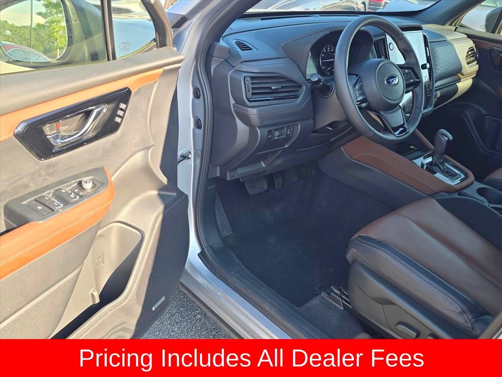 Used 2025 Subaru Forester Touring w/ Popular Package - Touring AWD/4WD image 9
