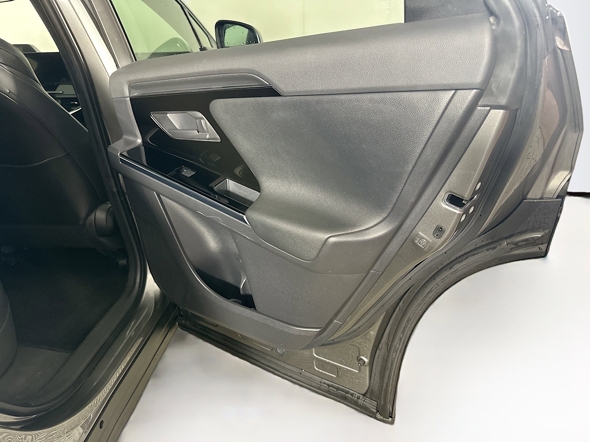 Used 2023 Subaru Solterra AWD image 29