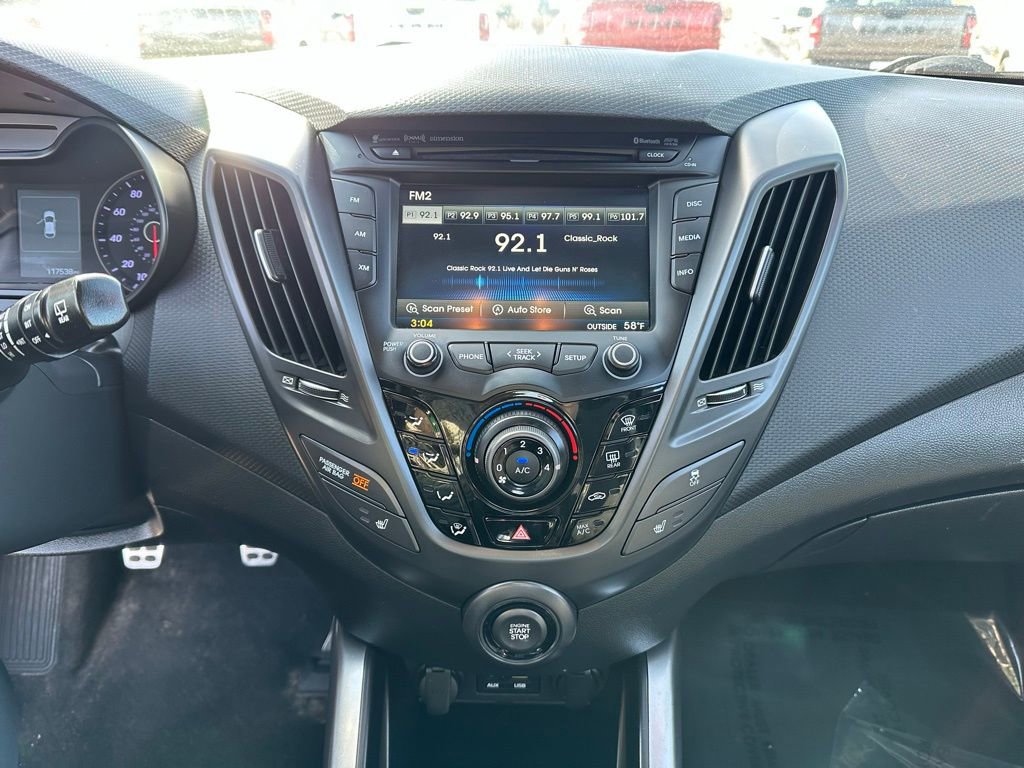 Used 2016 Hyundai Veloster Turbo FWD image 21
