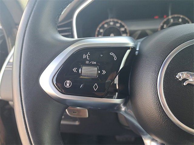 Used 2025 Jaguar F-PACE R-Dynamic S image 20