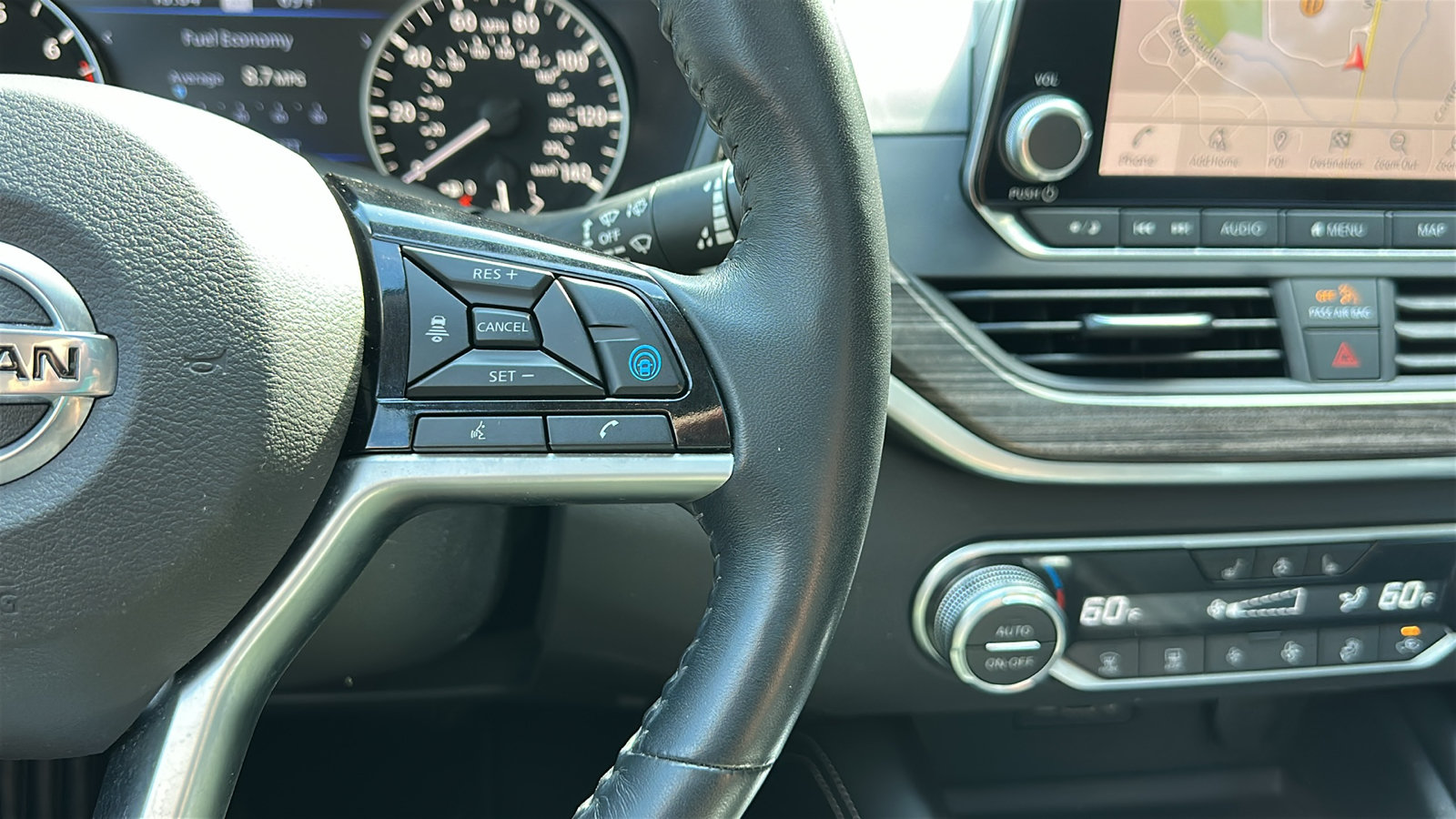 Certified 2019 Nissan Altima 2.5 Platinum FWD image 18