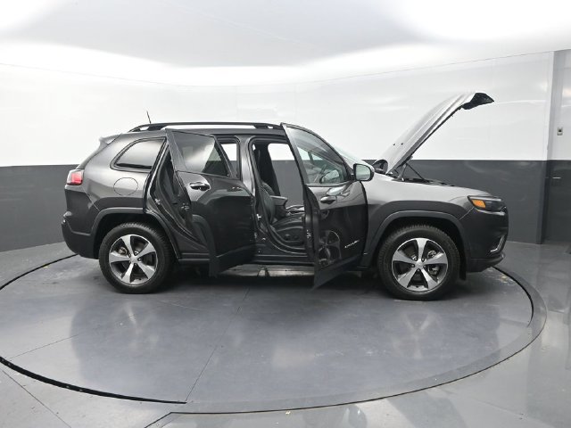 Used 2022 Jeep Cherokee Limited AWD/4WD image 40