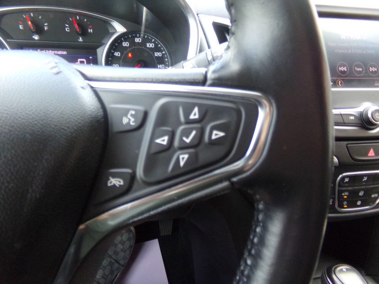 Used 2021 Chevrolet Equinox LT image 60