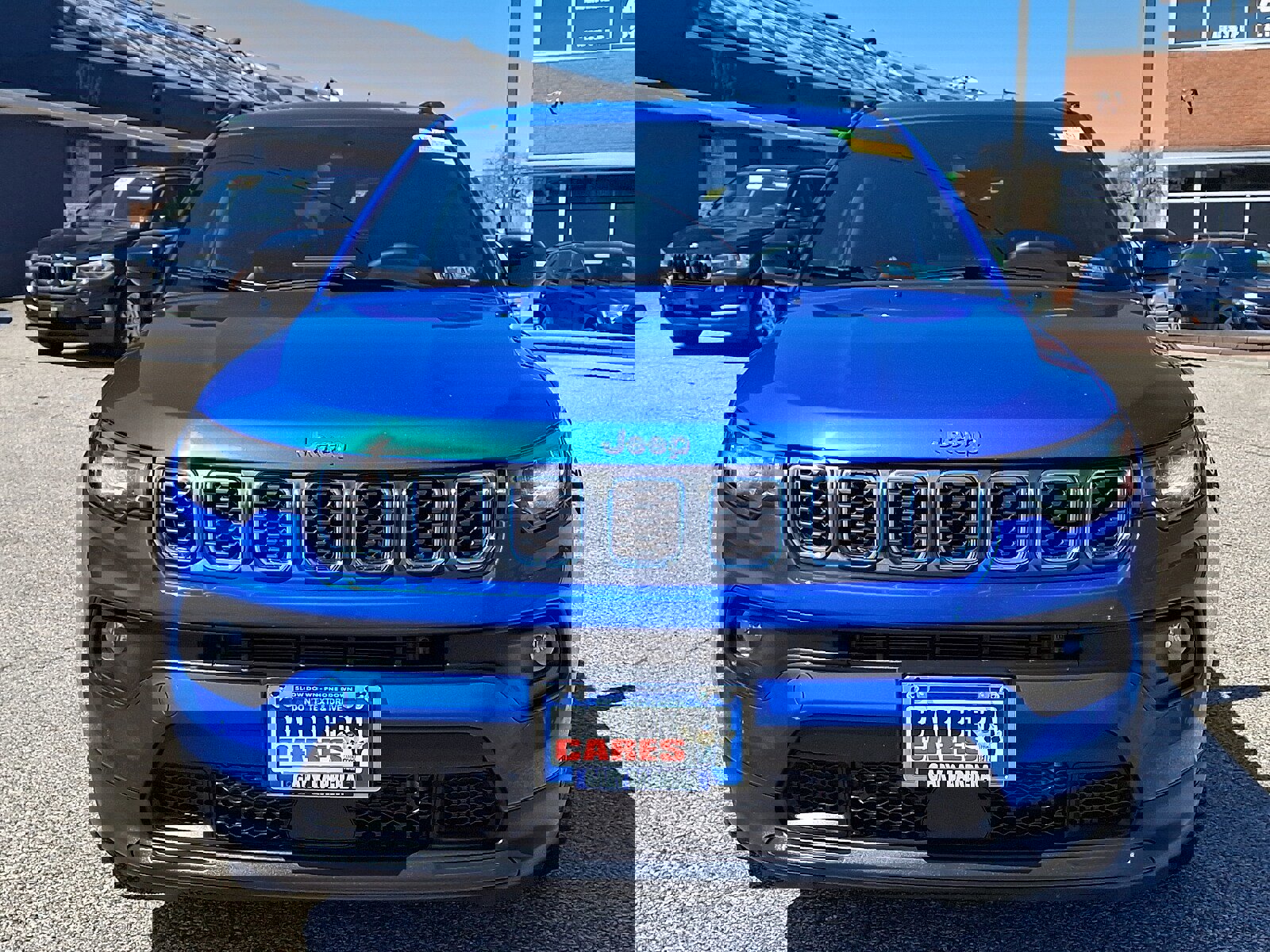 Used 2024 Jeep Compass Latitude image 2