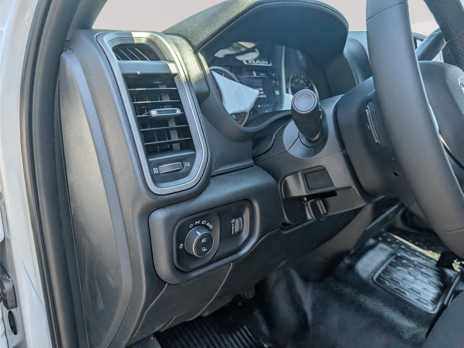 New 2026 RAM 5500 Tradesman w/ Safety Group AWD/4WD image 17