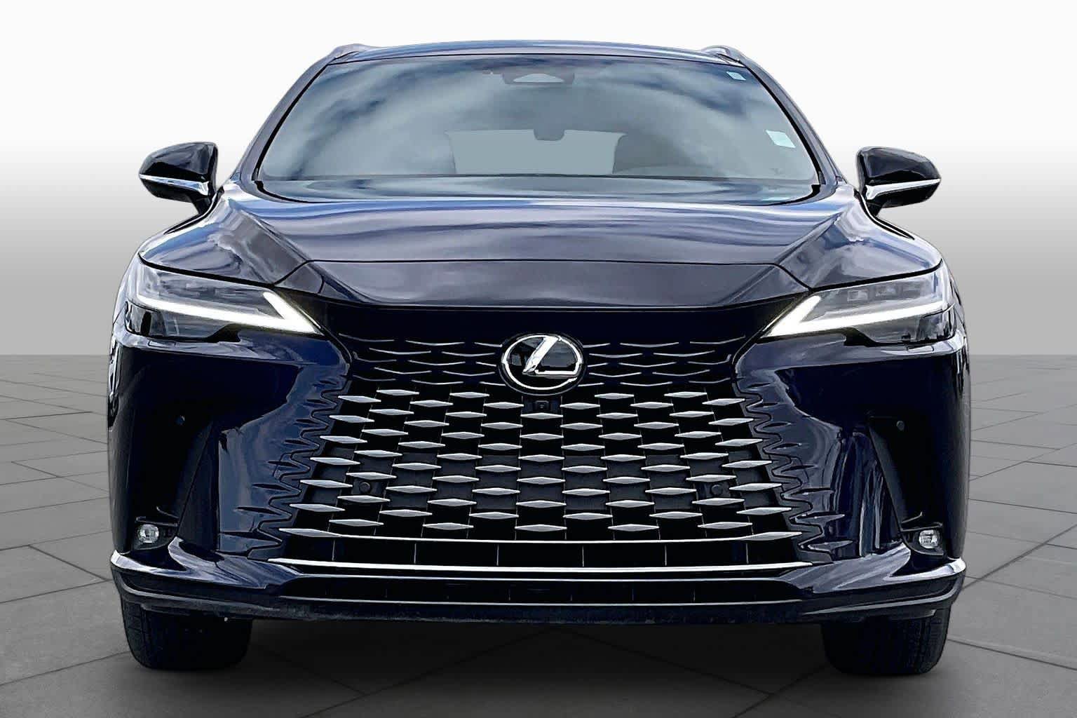 Used 2025 Lexus RX 450h AWD w/ Convenience Package image 4