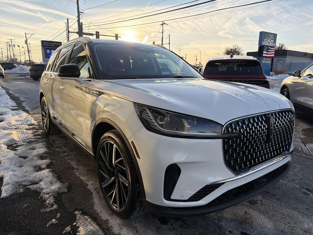 New 2026 Lincoln Aviator Reserve image 4