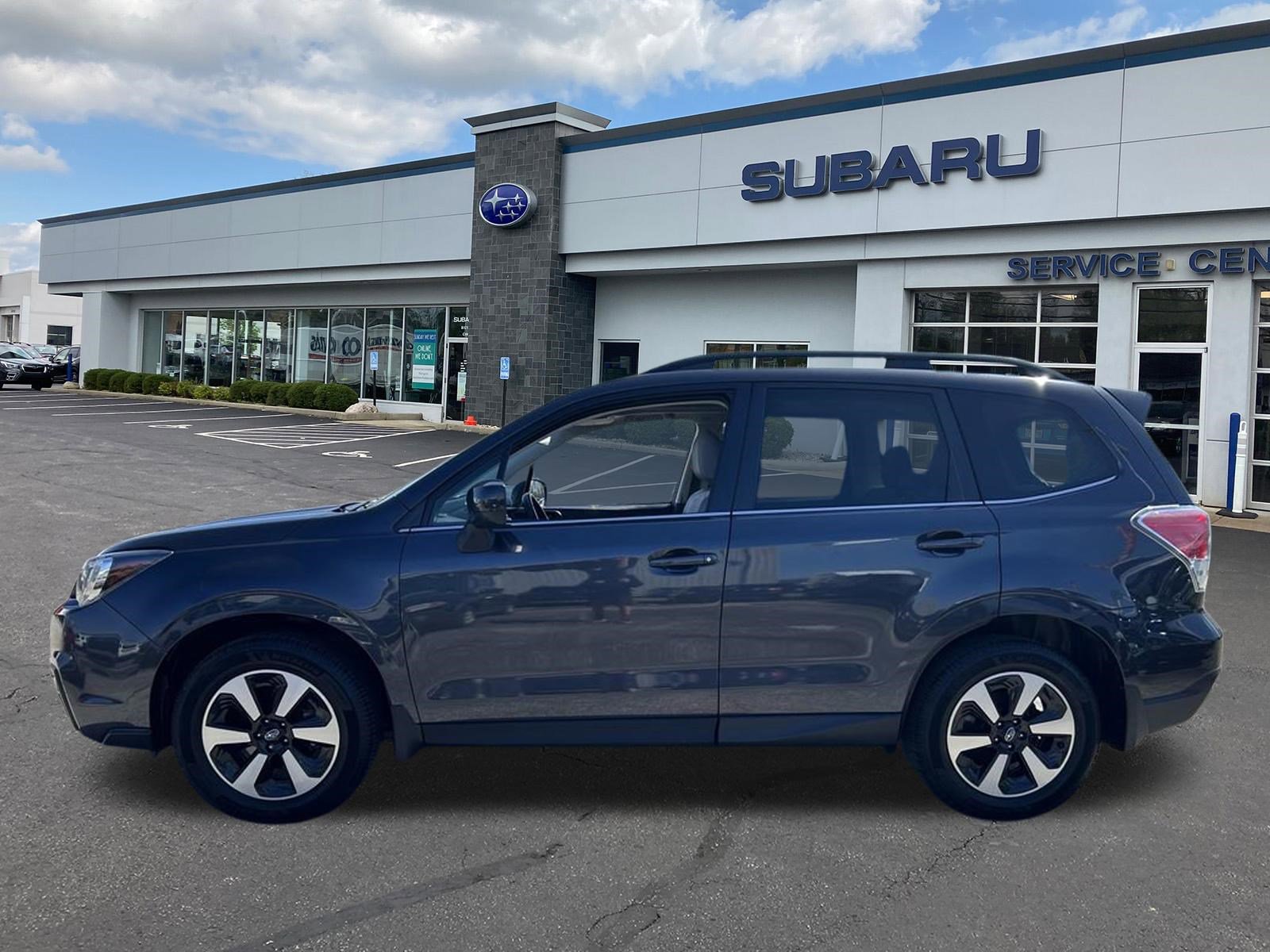 Used 2018 Subaru Forester 2.5i Limited AWD/4WD image 4