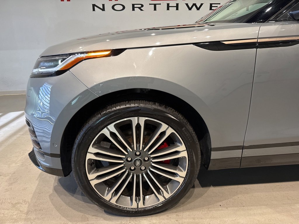 Used 2025 Land Rover Range Rover Velar Dynamic SE image 7