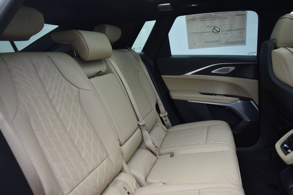 New 2026 Cadillac Lyriq Signature Sport w/ Nappa Leather Package AWD/4WD image 34
