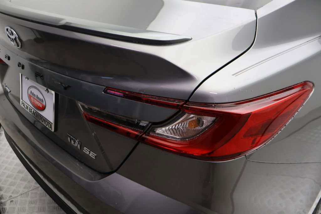Certified 2025 Toyota Camry SE w/ Convenience Package image 9