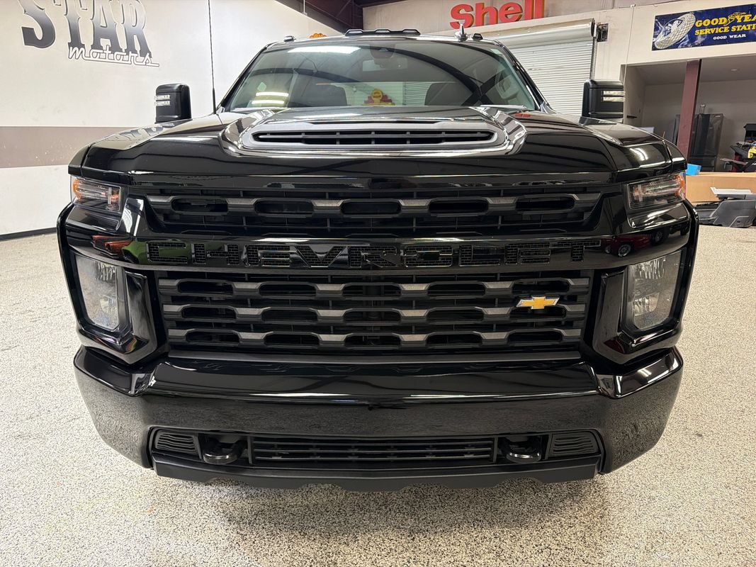 Used 2023 Chevrolet Silverado 2500 Custom w/ Custom Value Package AWD/4WD image 12