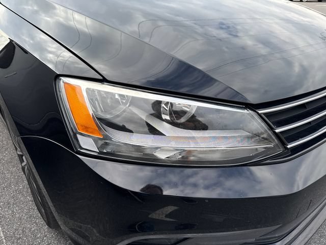 Used 2016 Volkswagen Jetta Sport FWD image 9