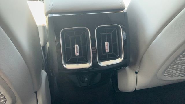 Certified 2025 Kia Sorento SX image 36