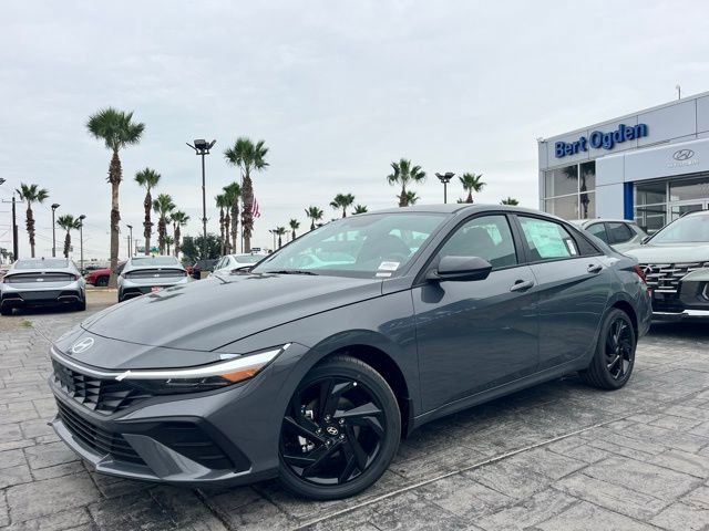 New 2026 Hyundai Elantra Sport FWD image 3