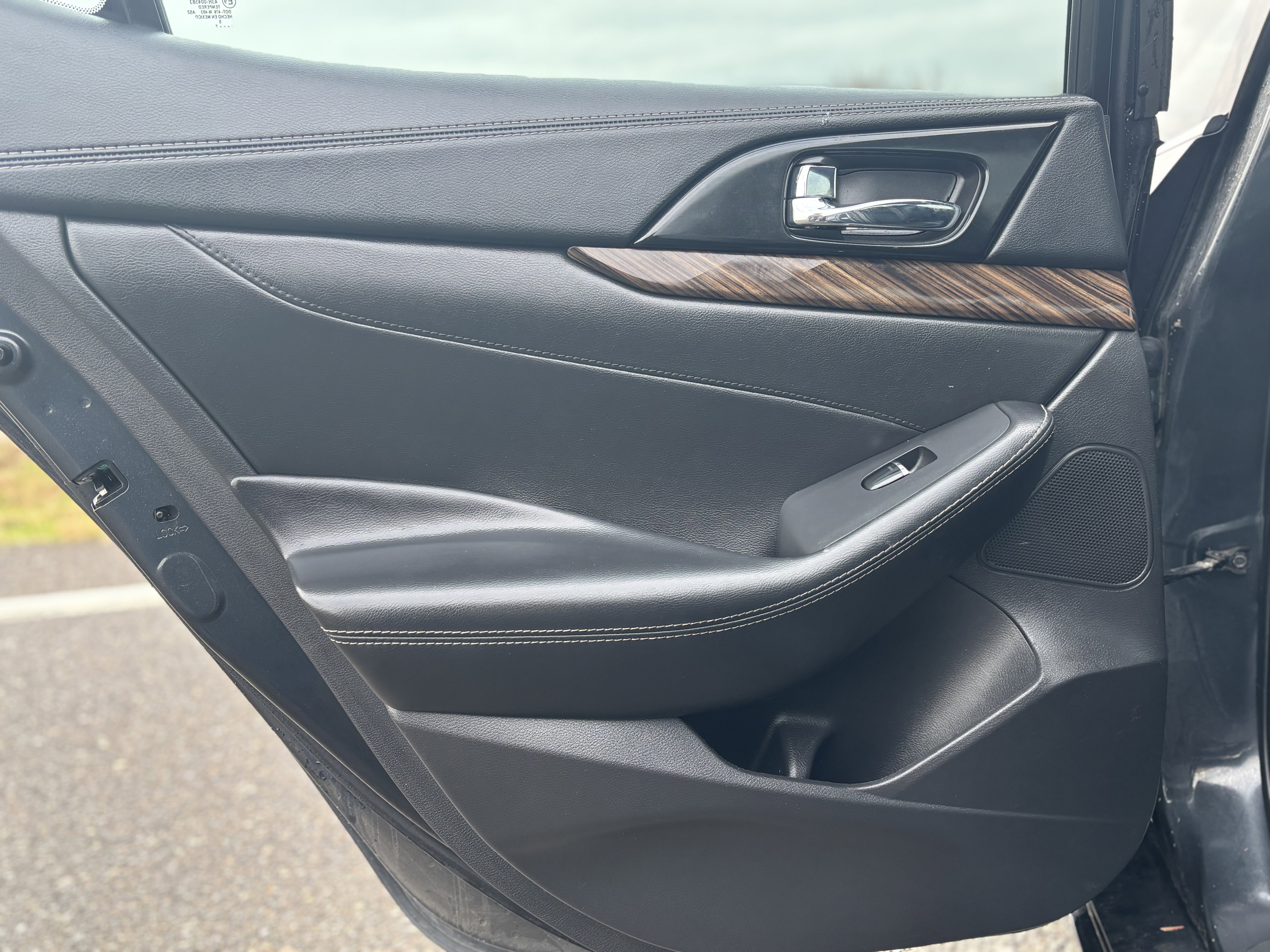 Used 2017 Nissan Maxima Platinum FWD image 13