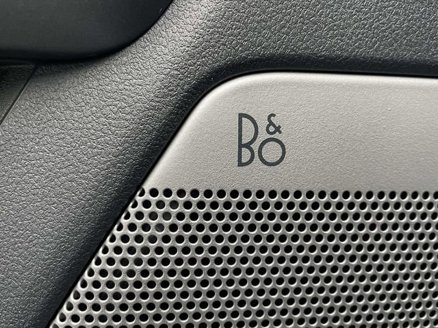 New 2026 Ford F250 Lariat w/ Black Appearance Package image 17