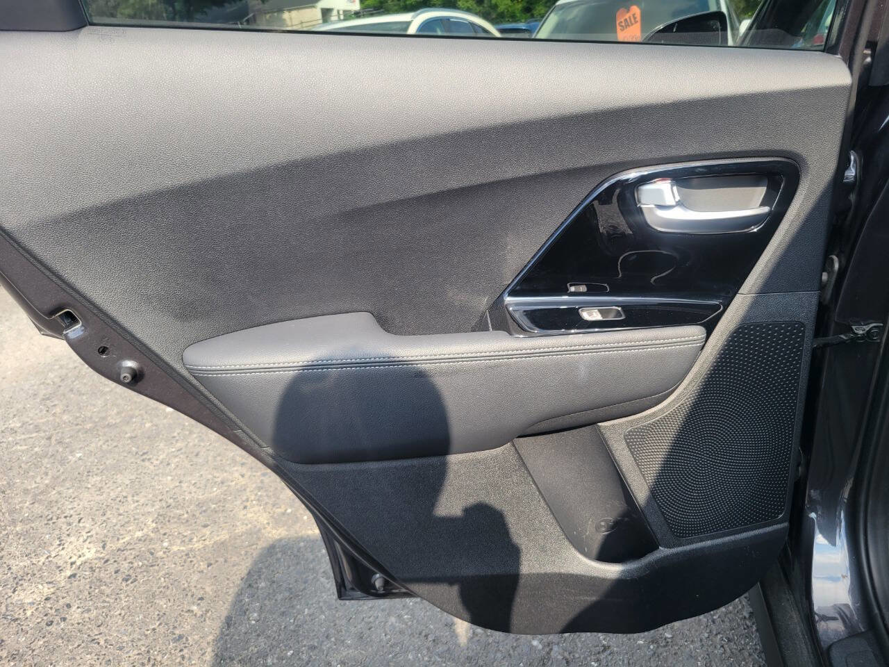 Used 2019 Kia Niro EX w/ Cold Weather Package 2.0 image 24