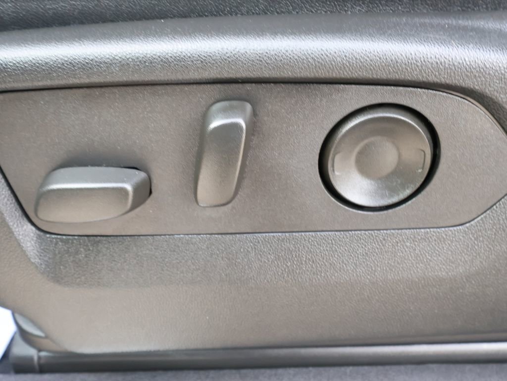 Certified 2024 Chevrolet Silverado 2500 LTZ w/ LTZ Premium Package image 16