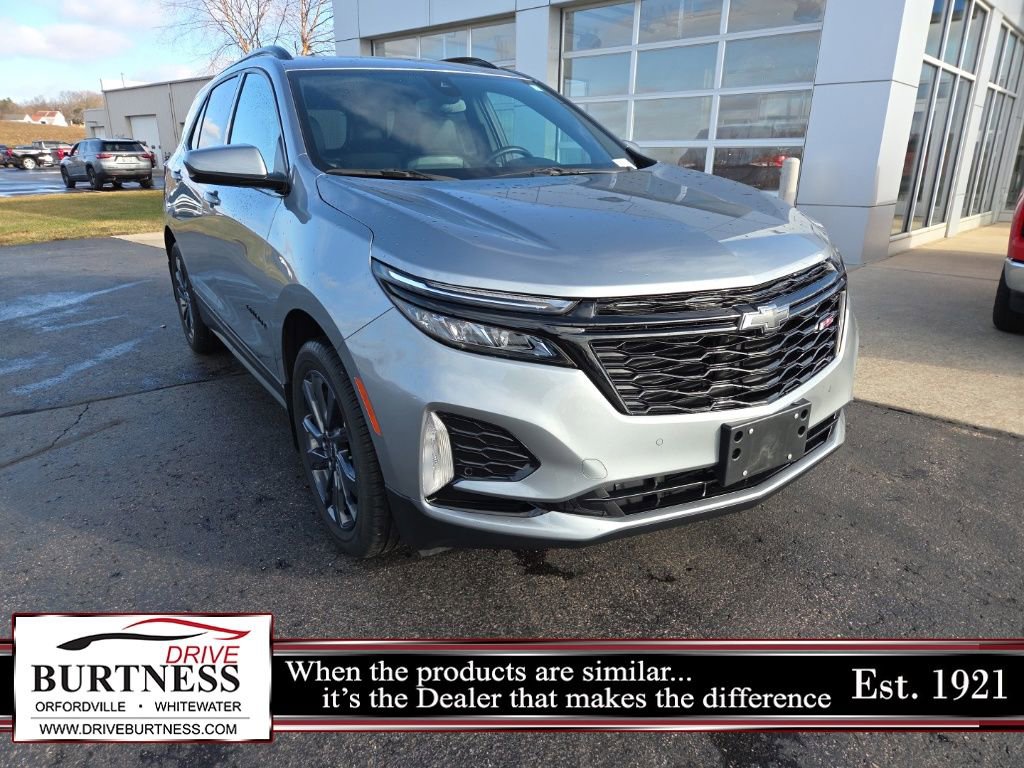 Certified 2024 Chevrolet Equinox RS w/ LPO, Floor Liner Package image 1