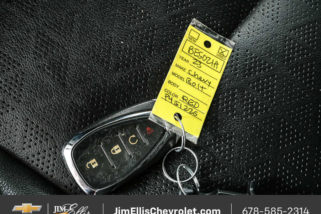 Used 2023 Chevrolet Bolt LT w/ Infotainment Package FWD image 37