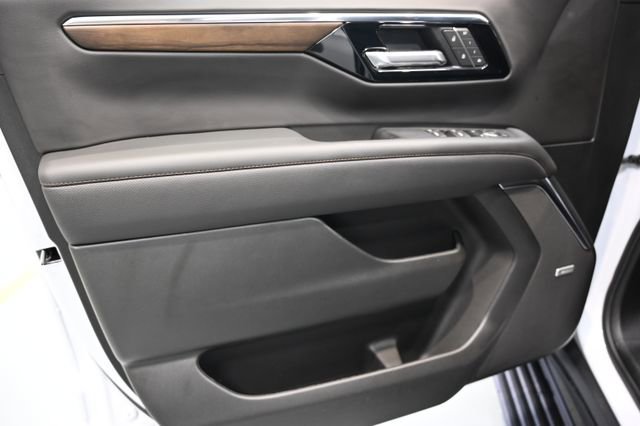 New 2026 Chevrolet Suburban High Country AWD/4WD image 29