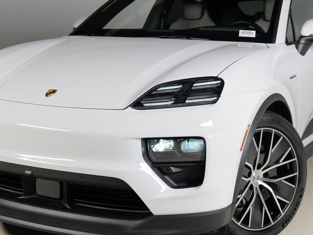 New 2026 Porsche Macan 4 Electric AWD/4WD image 28