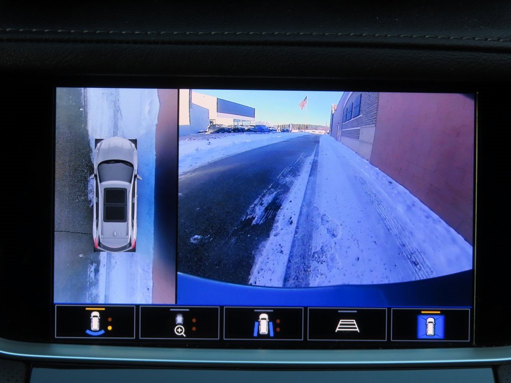 Used 2023 Cadillac XT5 Premium Luxury w/ Technology Package image 7