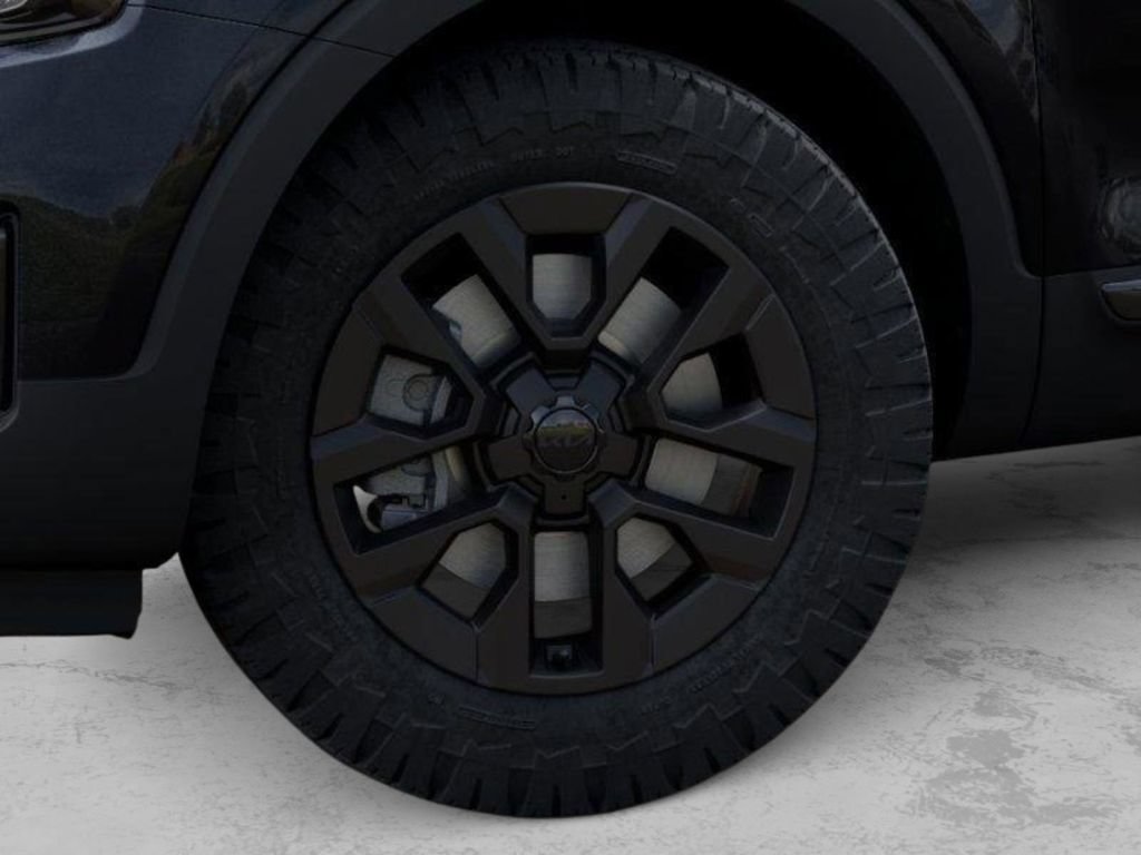 Used 2025 Kia Telluride AWD image 9