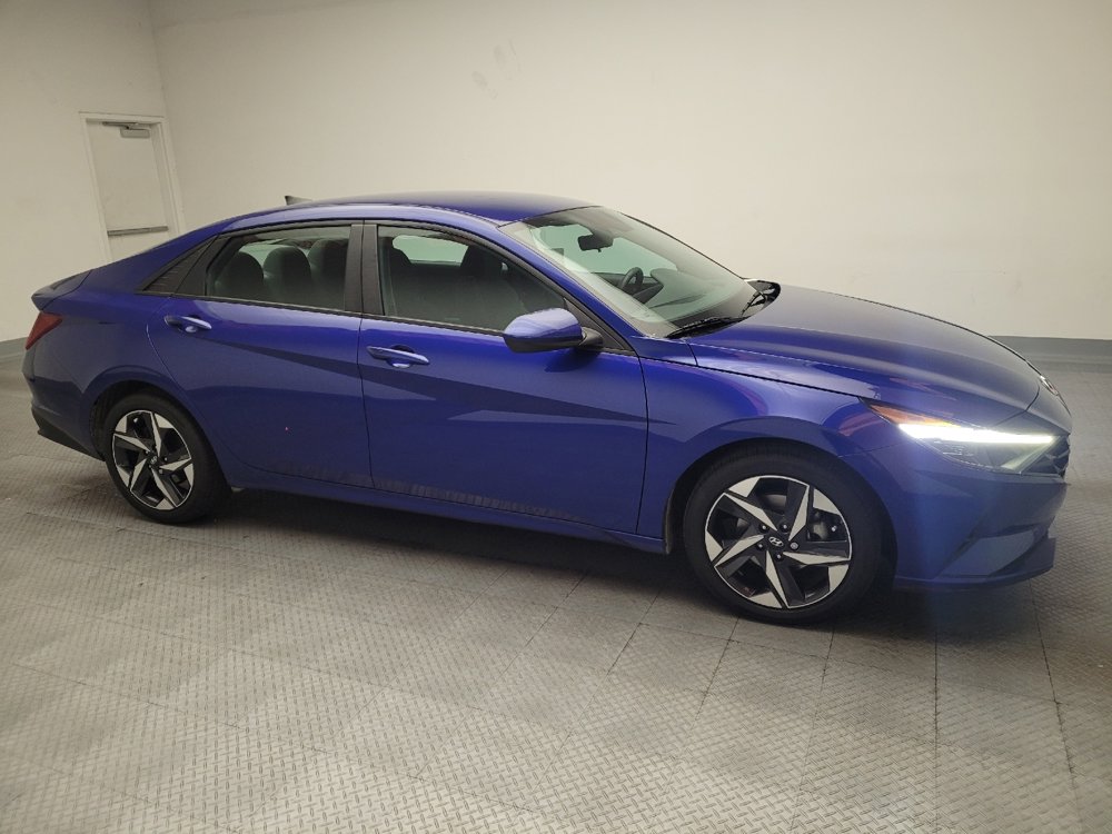 Used 2023 Hyundai Elantra SEL w/ Convenience Package image 11