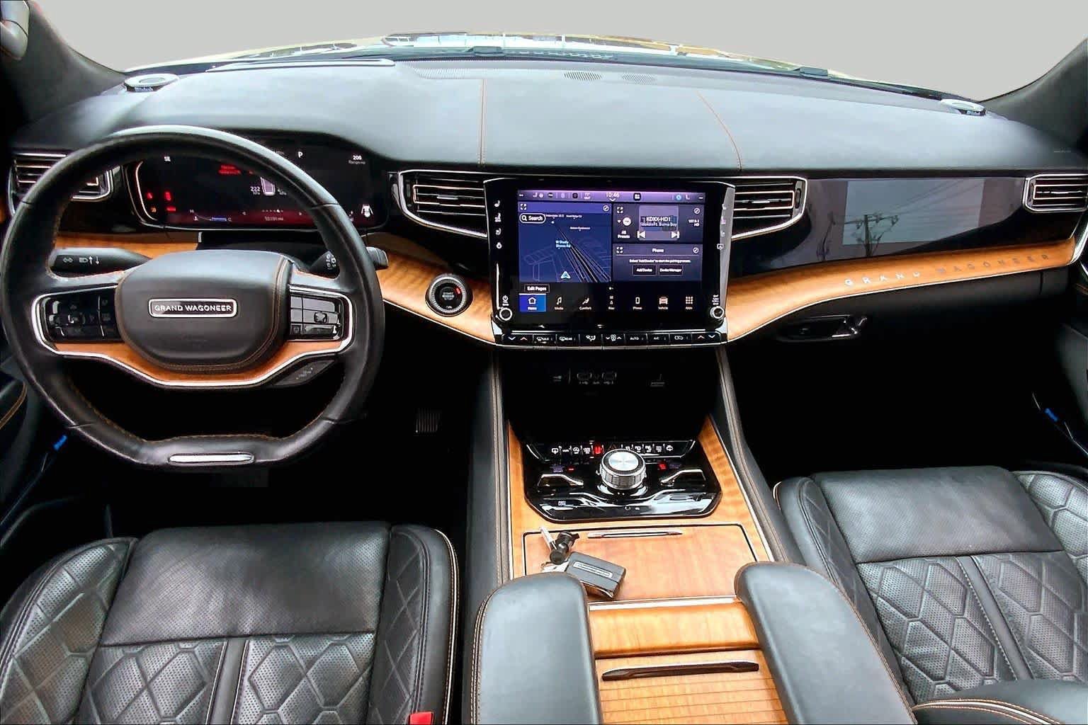 Used 2022 Jeep Grand Wagoneer Series III AWD/4WD image 15
