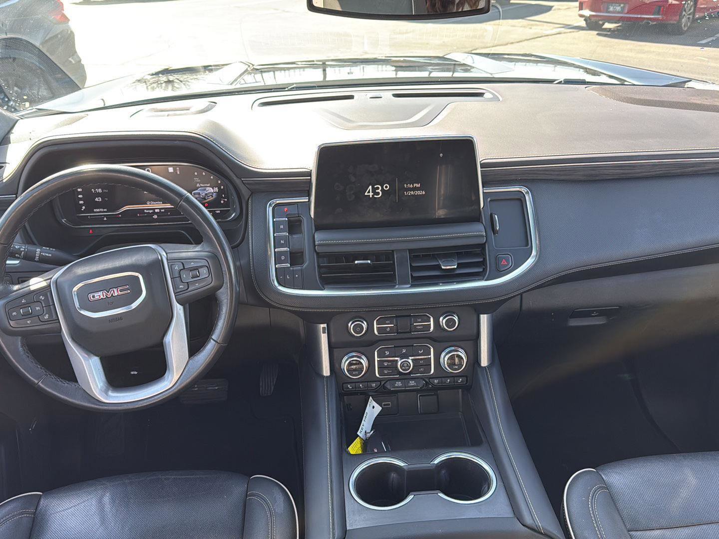Used 2022 GMC Yukon SLT w/ SLT Luxury Package AWD/4WD image 28
