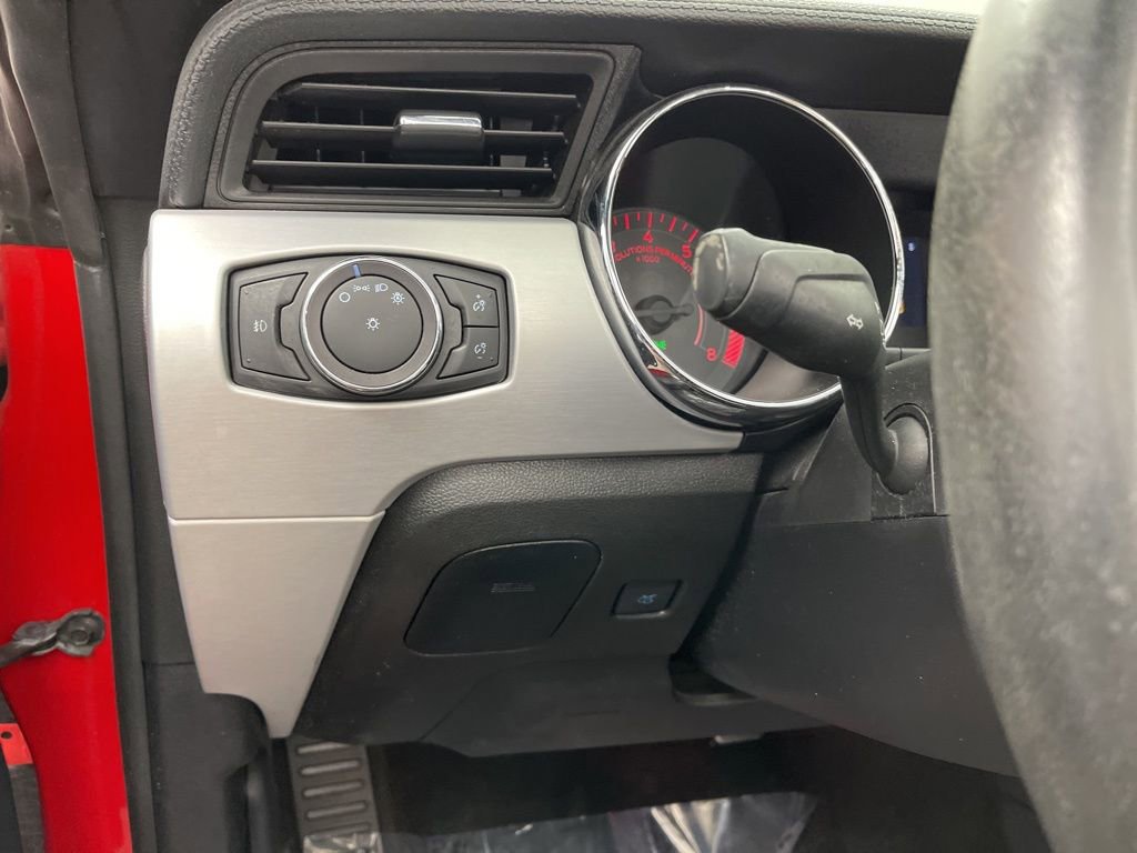 Used 2017 Ford Mustang Premium image 7